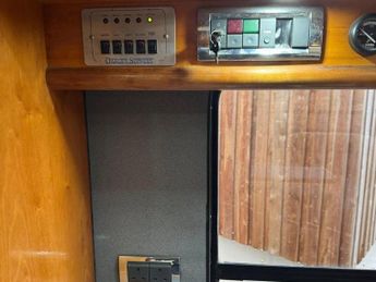 RENAULT PREMIUM OAKLEY HORSEBOX 7 HORSE SLIDEOUT