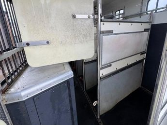 RENAULT PREMIUM OAKLEY HORSEBOX 7 HORSE SLIDEOUT