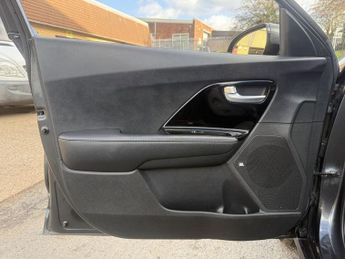 KIA NIRO 64kWh 4+ SUV 5dr Electric Auto (201 bhp)