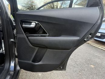 KIA NIRO 64kWh 4+ SUV 5dr Electric Auto (201 bhp)