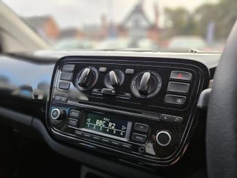 VOLKSWAGEN UP! 1.0 Move up! Hatchback 5dr Petrol ASG Euro 5 (60 ps)