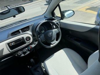 TOYOTA YARIS 1.3 Automatic JDM Petrol Hatchback Silver 5dr