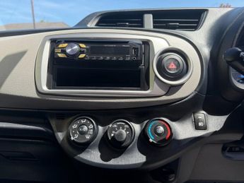 TOYOTA YARIS 1.3 Automatic JDM Petrol Hatchback Silver 5dr