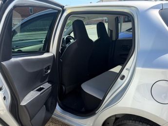 TOYOTA YARIS 1.3 Automatic JDM Petrol Hatchback Silver 5dr