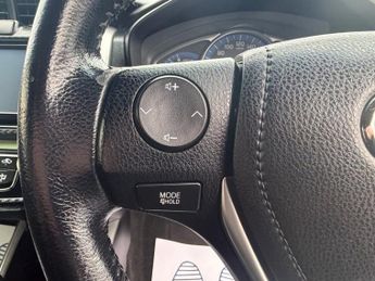 TOYOTA COROLLA 1.5 Hybrid Petrol Silver Estate 5dr