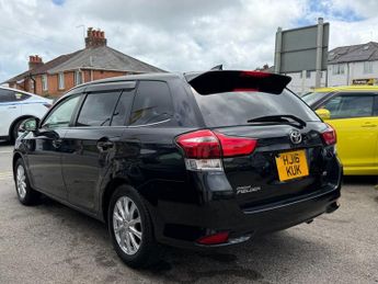 TOYOTA COROLLA 1.5 Automatic petrol Black 5dr