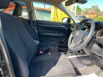 TOYOTA COROLLA 1.5 Automatic petrol Black 5dr
