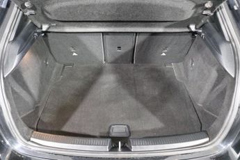 MERCEDES-BENZ A-CLASS 1.5 A180d SE Hatchback 5dr Diesel 7G-DCT Euro 6 (s/s) (116 ps)