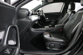 MERCEDES-BENZ A-CLASS 1.5 A180d SE Hatchback 5dr Diesel 7G-DCT Euro 6 (s/s) (116 ps)