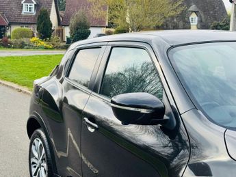 NISSAN JUKE 1.6 Tekna SUV 5dr Petrol XTRON Euro 6 (117 ps)
