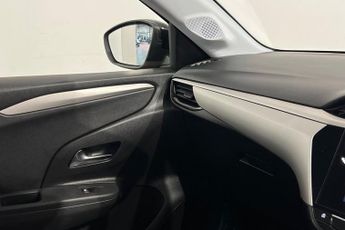 VAUXHALL CORSA-E 50kWh SE Nav Hatchback 5dr Electric Auto (7.4Kw Charger) (136 ps