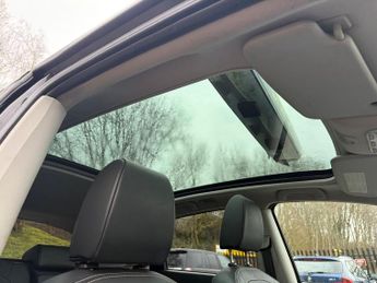 NISSAN QASHQAI 2.0 Tekna SUV 5dr Petrol CVT 4WD Euro 4 (141 ps)