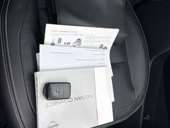 NISSAN QASHQAI 2.0 Tekna SUV 5dr Petrol CVT 4WD Euro 4 (141 ps)