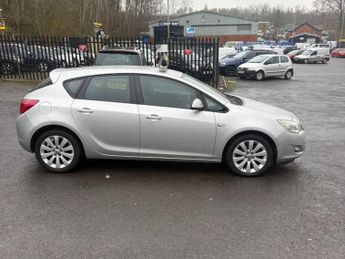 VAUXHALL ASTRA 1.6 16v Exclusiv Hatchback 5dr Petrol Manual Euro 5 (115 ps)