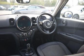 MINI COUNTRYMAN 1.5 Cooper Classic SUV 5dr Petrol Steptronic Euro 6 (s/s) (136 p