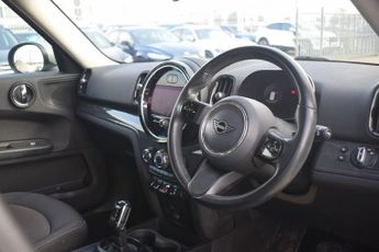 MINI COUNTRYMAN 1.5 Cooper Classic SUV 5dr Petrol Steptronic Euro 6 (s/s) (136 p