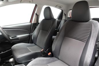 TOYOTA YARIS 1.5 VVT-h Excel Hatchback 5dr Petrol Hybrid E-CVT Euro 6 (15in A