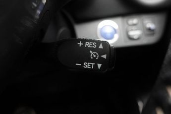 TOYOTA YARIS 1.5 VVT-h Excel Hatchback 5dr Petrol Hybrid E-CVT Euro 6 (15in A