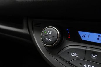 TOYOTA YARIS 1.5 VVT-h Excel Hatchback 5dr Petrol Hybrid E-CVT Euro 6 (15in A