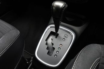 TOYOTA YARIS 1.5 VVT-h Excel Hatchback 5dr Petrol Hybrid E-CVT Euro 6 (15in A