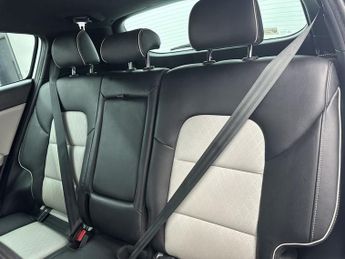 KIA SPORTAGE 1.6 T-GDi GT-Line S SUV 5dr Petrol DCT AWD Euro 6 (174 bhp)