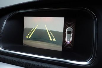 VOLVO V40 2.0 D3 Inscription Edition Hatchback 5dr Diesel Auto Euro 6 (s/s