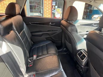 KIA SORENTO 2.2 CRDi KX-2 SUV 5dr Diesel Auto AWD Euro 6 (s/s) (197 bhp)