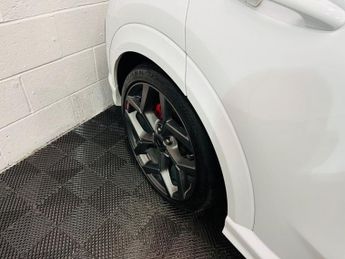 FORD PUMA 1.5T EcoBoost ST SUV 5dr Petrol Manual Euro 6 (s/s) (200 ps)