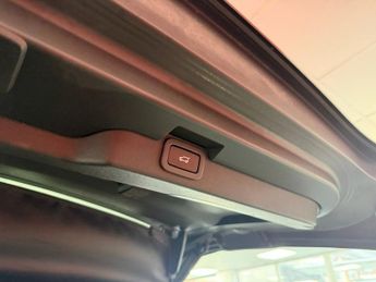 LAND ROVER DISCOVERY 2.0 SD4 HSE SUV 5dr Diesel Auto 4WD Euro 6 (s/s) (240 ps)