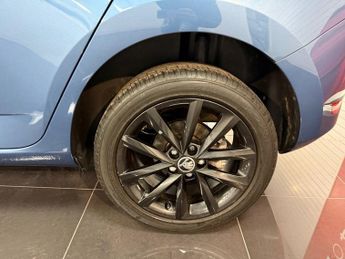 SKODA FABIA 1.0 TSI Colour Edition Hatchback 5dr Petrol DSG Euro 6 (s/s) (95