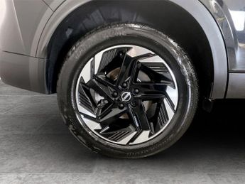 NISSAN QASHQAI 1.3 DIG-T MHEV N-Connecta SUV 5dr Petrol Hybrid XTRON Euro 6 (s/