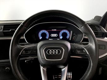 AUDI Q3 1.5 TFSI CoD 35 Black Edition SUV 5dr Petrol S Tronic Euro 6 (s/