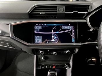 AUDI Q3 1.5 TFSI CoD 35 Black Edition SUV 5dr Petrol S Tronic Euro 6 (s/