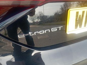 AUDI E-TRON GT 93.4kWh Saloon 4dr Electric Auto quattro (476 ps)