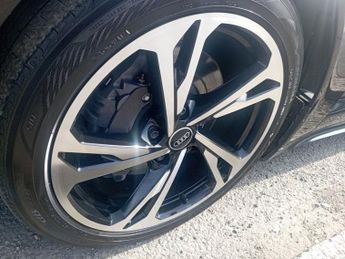 AUDI E-TRON GT 93.4kWh Saloon 4dr Electric Auto quattro (476 ps)