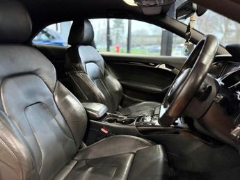 AUDI A5 2.0 TDI Black Edition Coupe 2dr Diesel Multitronic Euro 5 (s/s) 