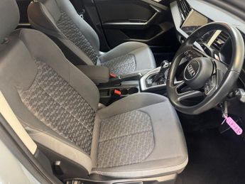 AUDI A1 1.0 TFSI 30 Sport Sportback 5dr Petrol S Tronic Euro 6 (s/s) (11