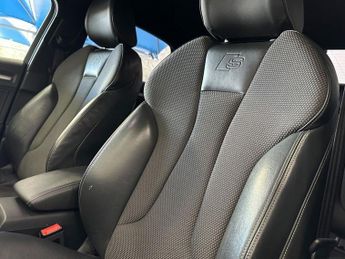 AUDI A3 1.5 TFSI CoD 35 S line Saloon 4dr Petrol S Tronic Euro 6 (s/s) (