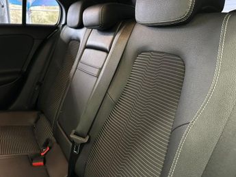 MERCEDES-BENZ A-CLASS 1.3 A200 Sport (Premium) Hatchback 5dr Petrol 7G-DCT Euro 6 (s/s