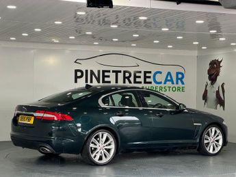 JAGUAR XF 2.2d Portfolio Saloon 4dr Diesel Auto Euro 5 (s/s) (200 ps)