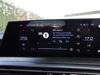 PEUGEOT E-3008 73kWh GT SUV 5dr Electric Auto (210 ps)