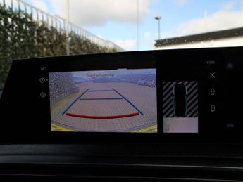 PEUGEOT E-3008 73kWh GT SUV 5dr Electric Auto (210 ps)