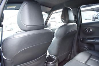 NISSAN JUKE 1.6 Tekna SUV 5dr Petrol XTRON Euro 6 | AUTOMATIC |  LEATHER TRI