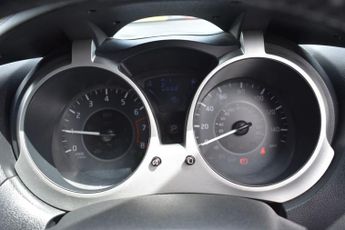 NISSAN JUKE 1.6 Tekna SUV 5dr Petrol XTRON Euro 6 | AUTOMATIC |  LEATHER TRI
