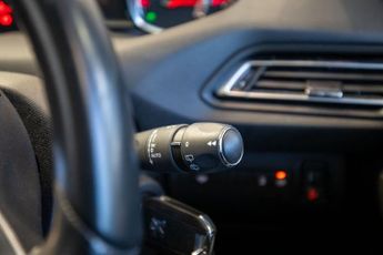 PEUGEOT 308 1.2 PureTech Tech Edition Hatchback 5dr Petrol EAT Euro 6 (s/s) 