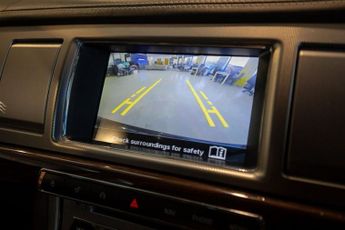 JAGUAR XF 2.2d Portfolio Saloon 4dr Diesel Auto Euro 5 (s/s) (200 ps)