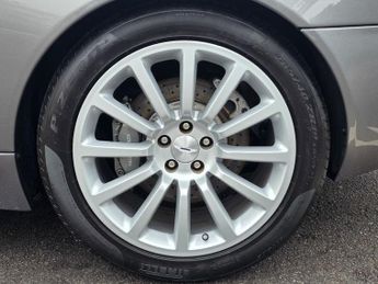 ASTON MARTIN VANQUISH 5.9 Coupe 2dr Petrol Manual (396 g/km, 460 bhp)