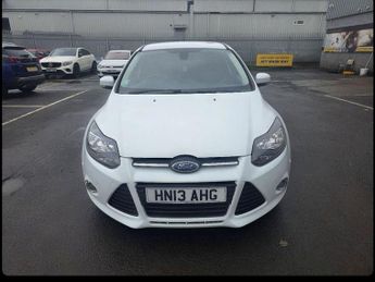 FORD FOCUS 1.0T EcoBoost Zetec Hatchback 5dr Petrol Manual Euro 5 (s/s) (12