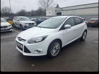 FORD FOCUS 1.0T EcoBoost Zetec Hatchback 5dr Petrol Manual Euro 5 (s/s) (12