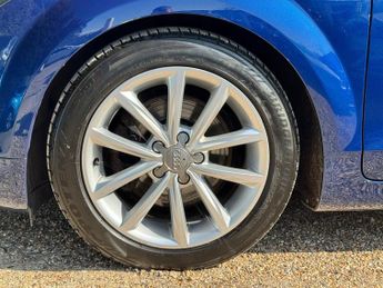 AUDI TT 2.0 TFSI Sport Coupe 3dr Petrol S Tronic quattro Euro 5 (s/s) (2